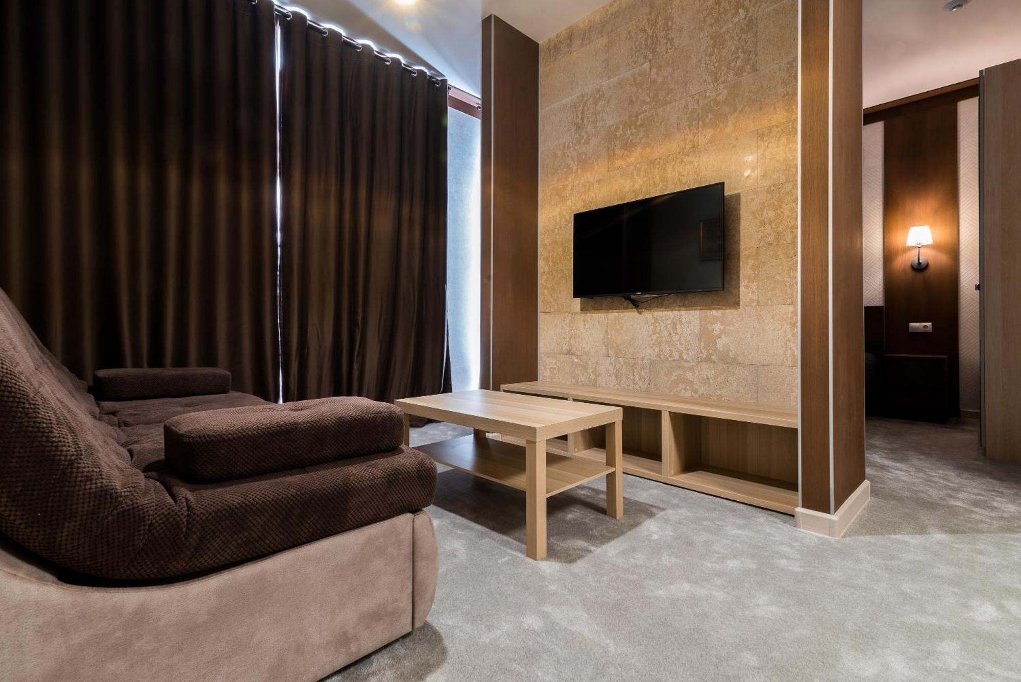 Lacasa Hotel Караганда Экстерьер фото